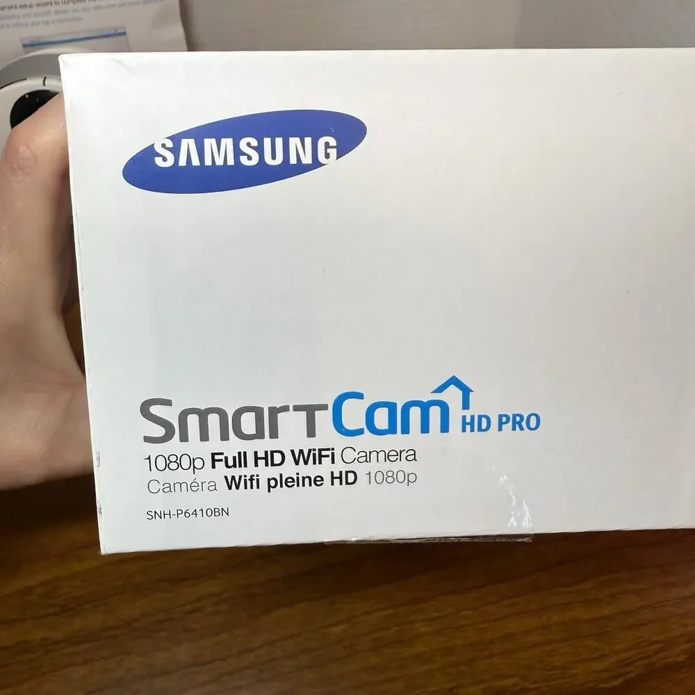 SAMSUNG SMARTCAM HD PRO 1080P HD WIFI Security Camera, Complete, w/ Box, P6410BN